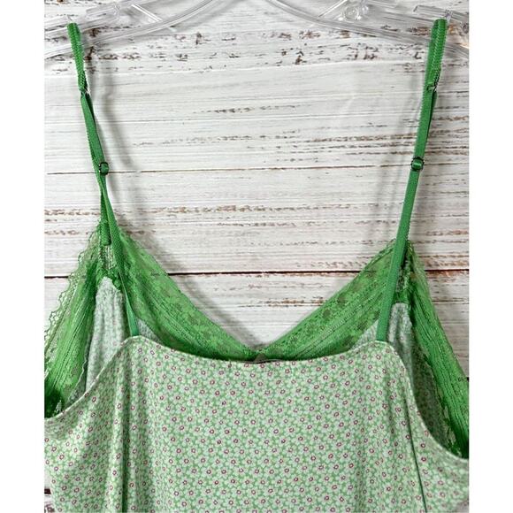 Victoria's Secret Green Camisole with Pink Accent - Picture 5 of 7